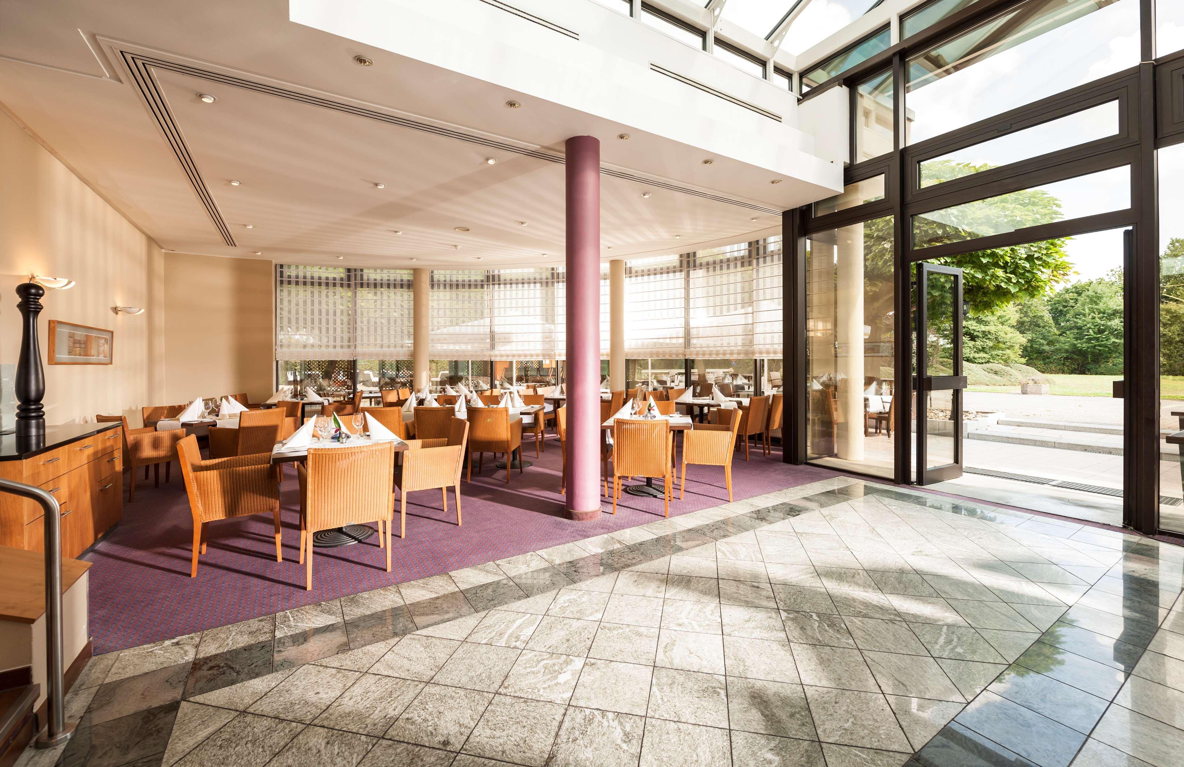 Dorint Main Taunus Zentrum Frankfurt Sulzbach Зульцбах Экстерьер фото